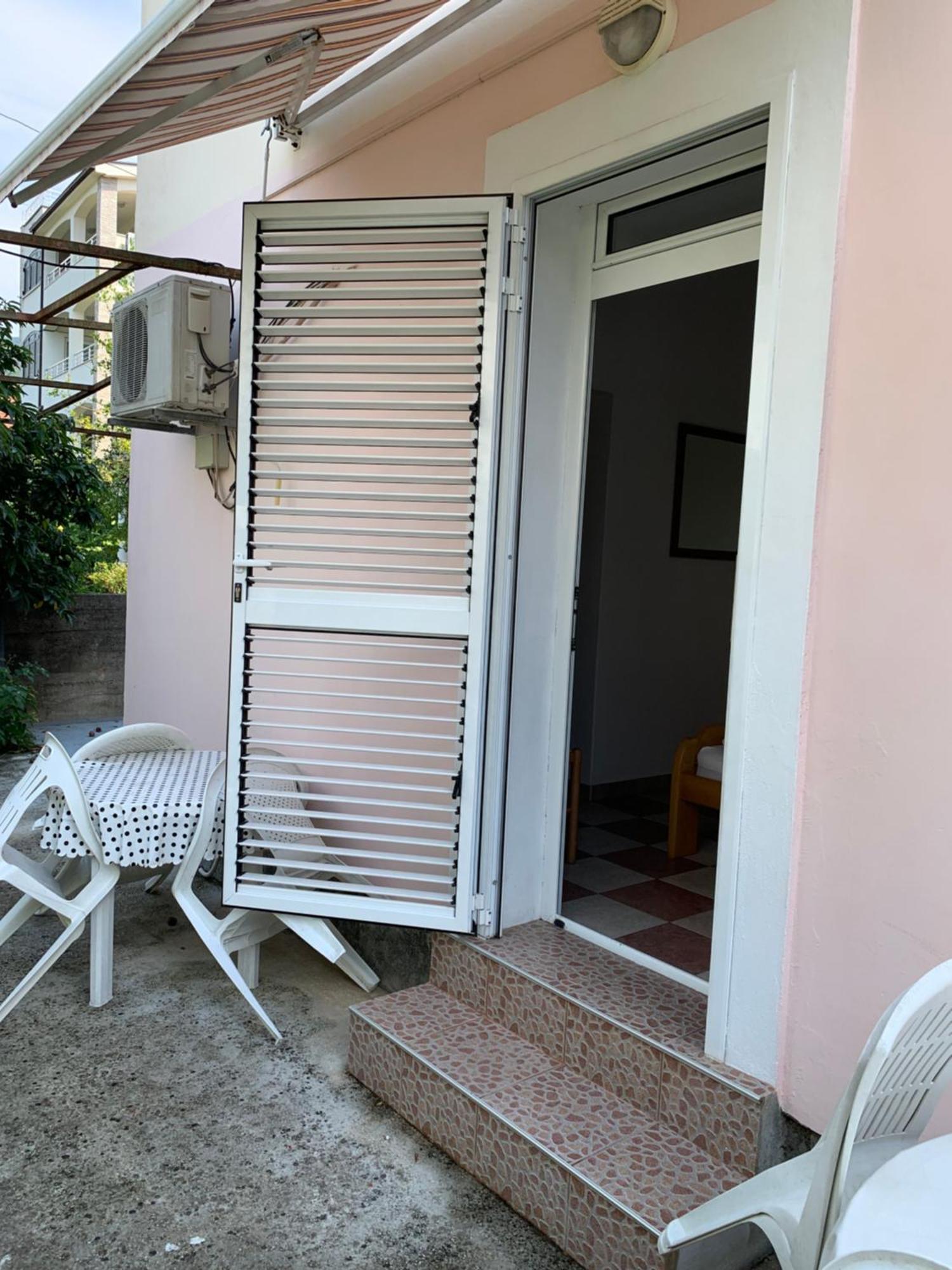 Anita Guest House Tivat Exterior photo